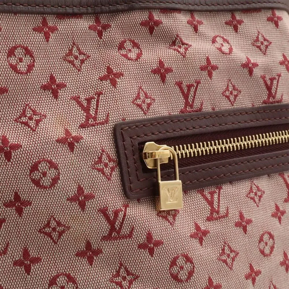 Louis Vuitton delivery duty